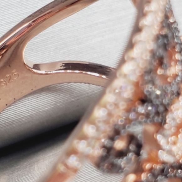 Openwork Statement Ring - Picture 4 of 9